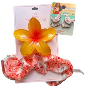 Disney Moana Hair Accessories and Pua Earrings